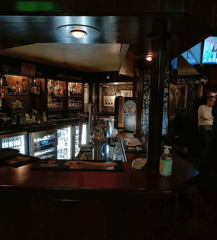 The Big Ben Pub bar